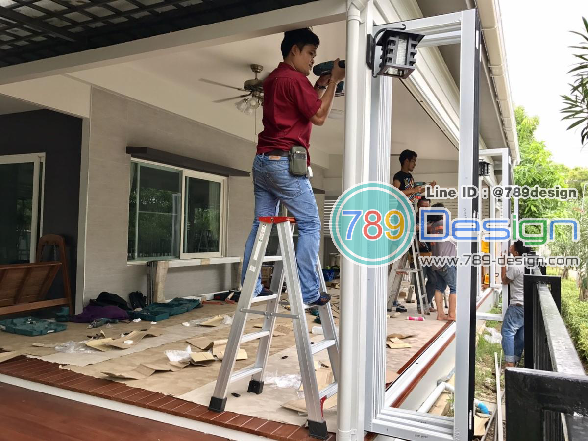 บานเฟี้ยมรางล่าง ไต้หวัน บานเฟี้ยมรางล่าง ไต้หวัน