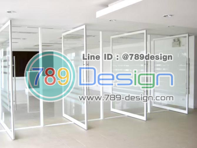 บานสวิงจุดหมุน เป็นจุดหมุนไม่มีโช๊ค มีรางที่พื้น บานสวิงจุดหมุน เป็นจุดหมุนไม่มีโช๊ค มีรางที่พื้น