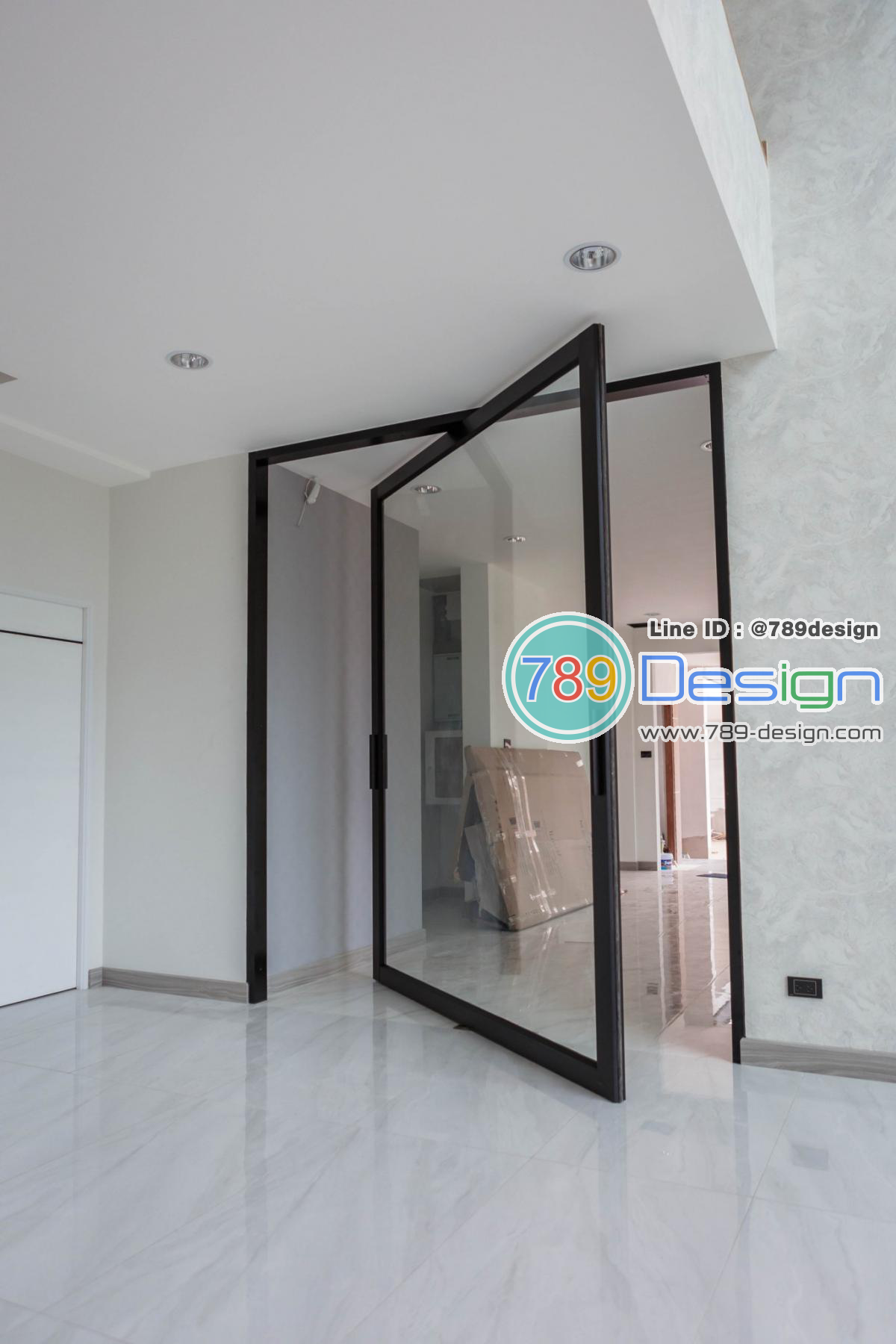 บานจุดหมุนโช็ค360' กระจกใส่8มิลเทมเปอร์ กว้าง.230แท x สูง270cm บานจุดหมุนโช็ค360' กระจกใส่8มิลเทมเปอร์ กว้าง.230แท x สูง270cm