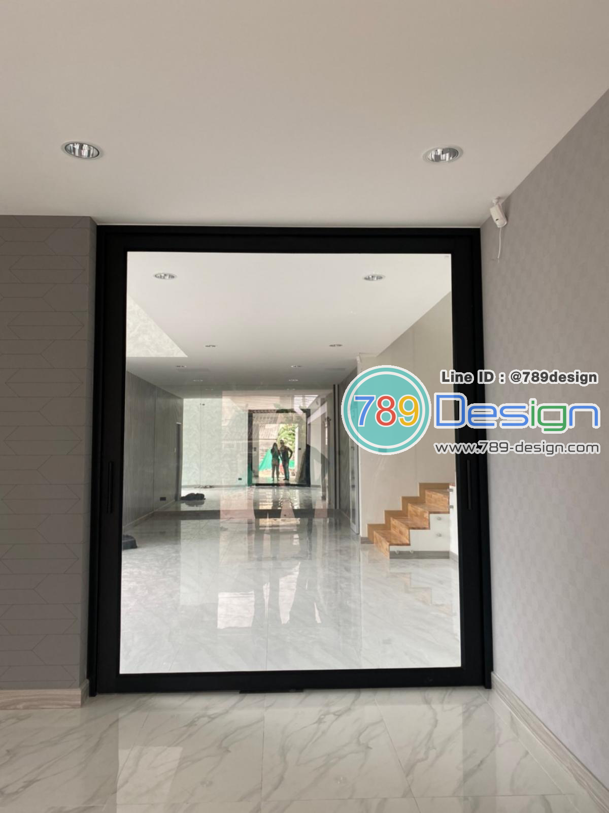 บานจุดหมุนโช็ค360' กระจกใส่8มิลเทมเปอร์ กว้าง.230แท x สูง270cm บานจุดหมุนโช็ค360' กระจกใส่8มิลเทมเปอร์ กว้าง.230แท x สูง270cm